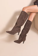 BIBY // suede kneeboots mocca