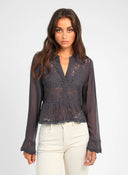 SALAMA // An'ge lace blouse night