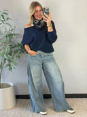 LIVIA // off shoulder soft knit donkerblauw